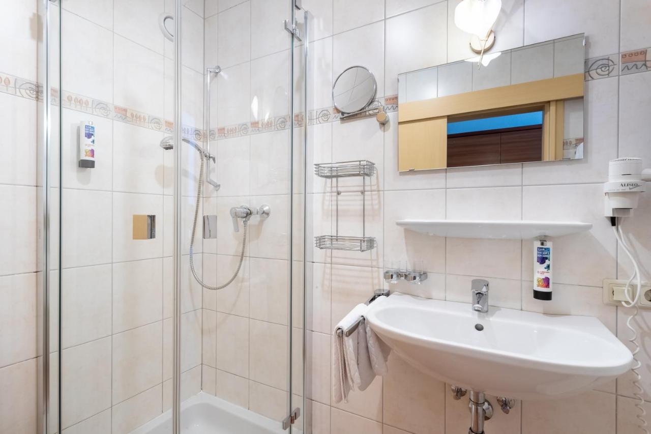 Kinderhotel Laerchenhof Obsteig Extérieur photo