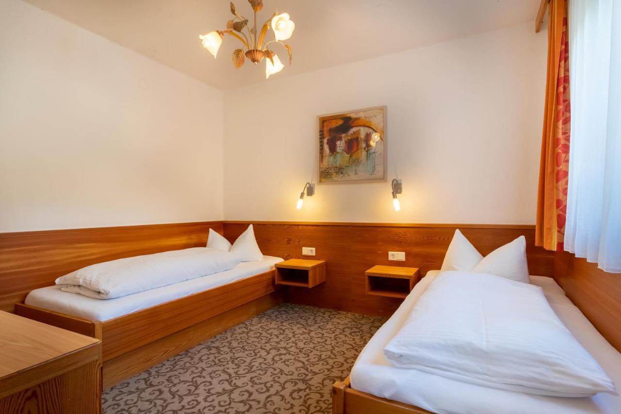 Kinderhotel Laerchenhof Obsteig Extérieur photo