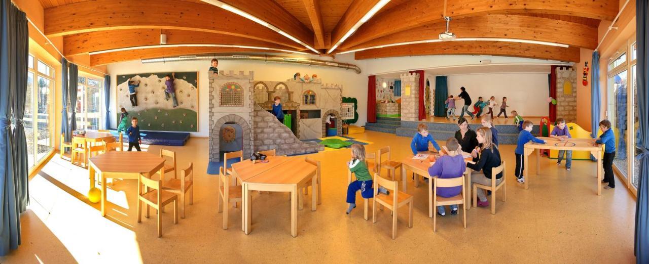 Kinderhotel Laerchenhof Obsteig Extérieur photo